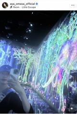 �吭���u�`�[�����{�ɍs�����萅���قɍs������v(�ʐ^�̓C���X�^�O���� @aya_omasa_official ���) 