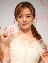 �u���؋����J���R�X���wtilnus�x�V���i�E�VCM���\��v�ɓo�d����NiziU�ERIO (C)ORICON NewS inc. 