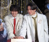 uDisney JOYFUL MOMENTSvhCelebration Tree Mickey & Friends_ɓodKing & Prince()ClAi(C)ORICON NewS inc. 