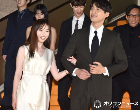 �f��w���x�W���p���v���~�A�ɓo�d�����i������j�����y�A���m�����iC�jORICON NewS inc. 