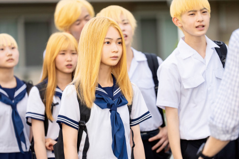 �����f���̎�d�ҁE�΁i�����݂ǂ�j�������锒���ʋG���f��w�����x�i11��21�����J�j�iC�j2025 �f��u�����v����ψ��� 