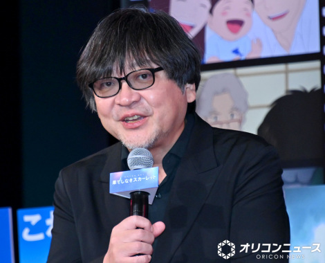 �f��w�ʂĂ��Ȃ��X�J�[���b�g�x���J���O�g�[�N�V���[�ɓo�ꂵ���דc��ē� �iC�jORICON NewS inc. 