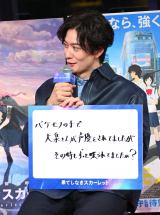 �f��w�ʂĂ��Ȃ��X�J�[���b�g�x���J���O�g�[�N�V���[�ɓo�ꂵ�����c���� �iC�jORICON NewS inc. 