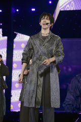 ���C�u&�h�L�������^���[�f��w�����} The Movie REVE�x�ɏo�����钴���}�E�����E�K(C)2025, �������SDR & CJ 4DPLEX Japan 