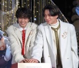 �uDisney�@JOYFUL MOMENTS�v�hCelebration Tree ��Mickey & Friends���_�����ɓo�d����King & Prince�i������j�����C�l�A�i�����iC�jORICON NewS inc. 