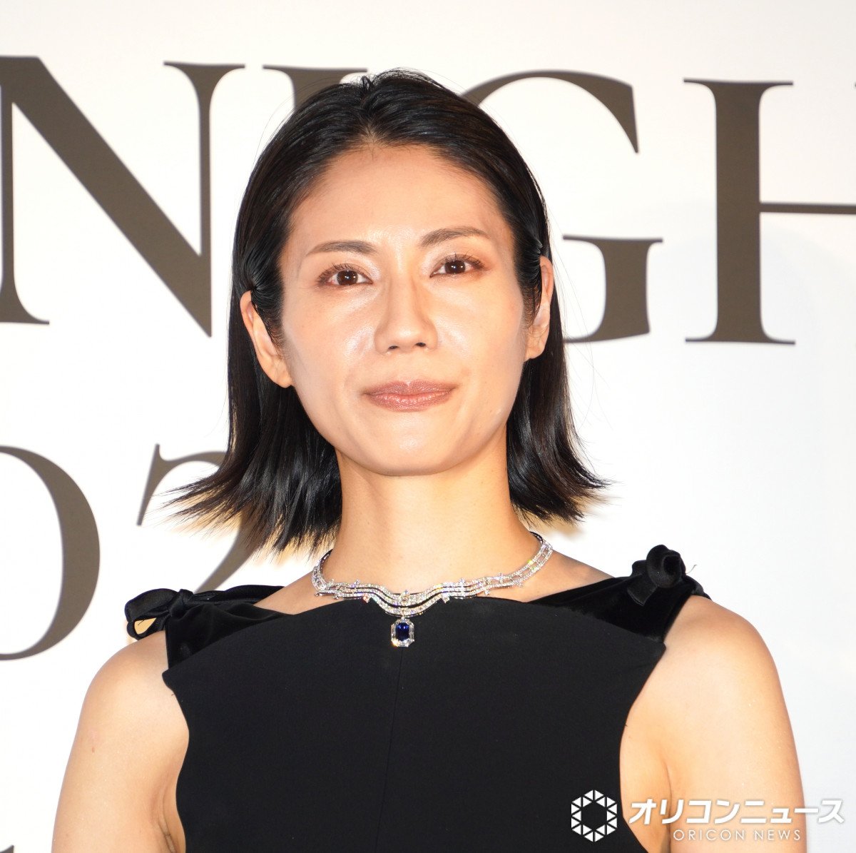 松下奈緒、ハイジュエリーまとい銀座に降臨 総額は3.5億円 沿道から