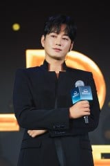 �u�f�B�Y�j�[�v���X�E�I���W�i���E�v���r���[ 2025�v�ɓo�ꂵ���C�E�q���k�N 