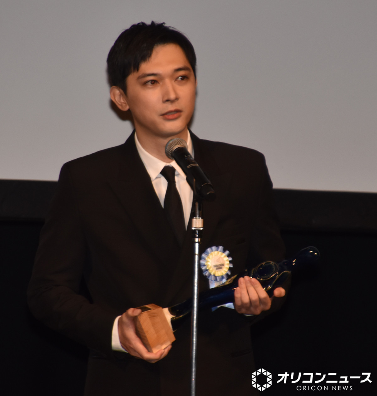 映画 「国宝」 参加記念品 吉沢亮 横浜流星 吉沢亮×横浜流星、力強く妖艶…女形の姿が初解禁『国宝』ポスター