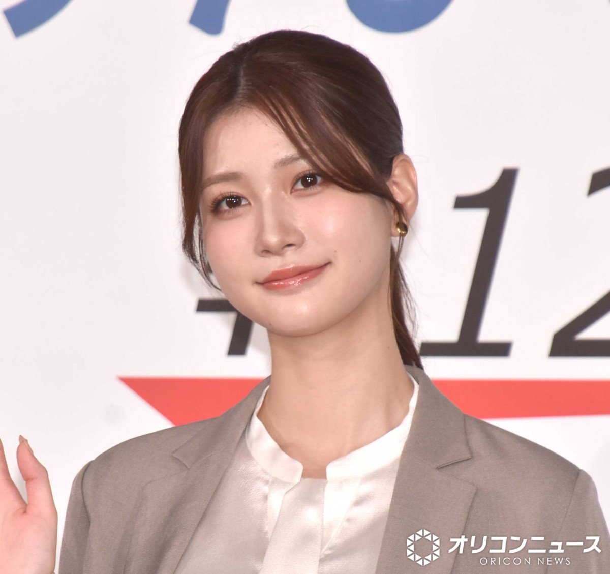 めるる、“新鮮ビジュアル”で輝くデコルテ披露「すごい新鮮」「新しいめ