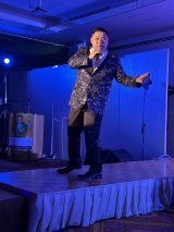 ��]�T�A�o�[�X�f�C�X�y�V�����f�B�i�[�V���[�̖͗l 