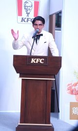 �P���^�b�L�[�t���C�h�`�L���V���i���\��ɓo�d�����ꗈ���l (C)ORICON NewS inc. 