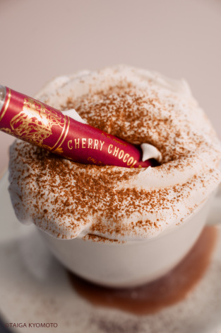 SixTONES�E���{��䂪�B�e����|�����t���O�����X�R���N�V�����̃r�W���A�� 