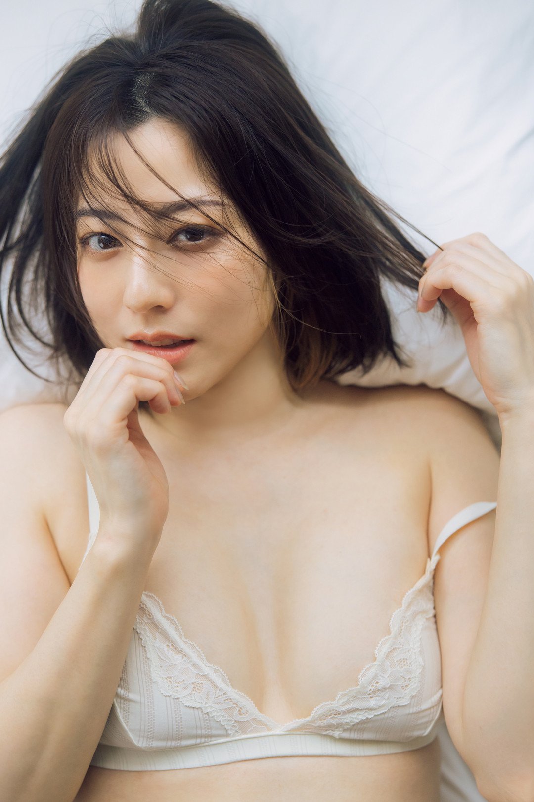 36歳・杉本有美、大人の色気全開！艷やかグラビア 30代での心境変化も