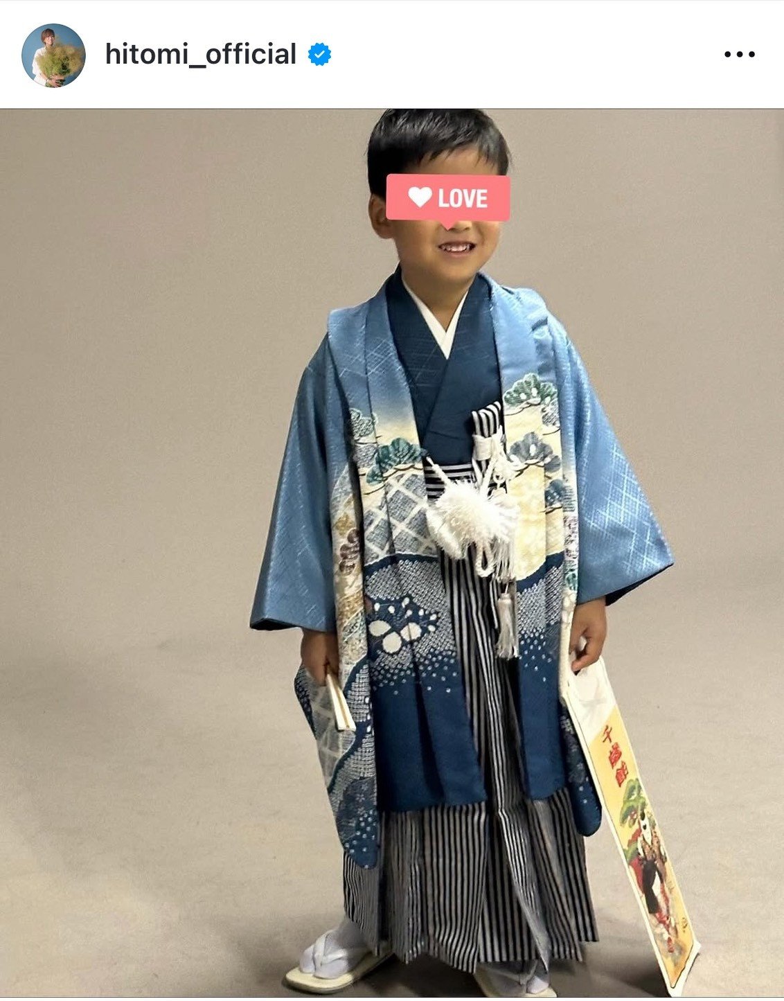 画像・写真 | 4児の母・hitomi、モノトーンの“ママコーデ”で七五三迎え