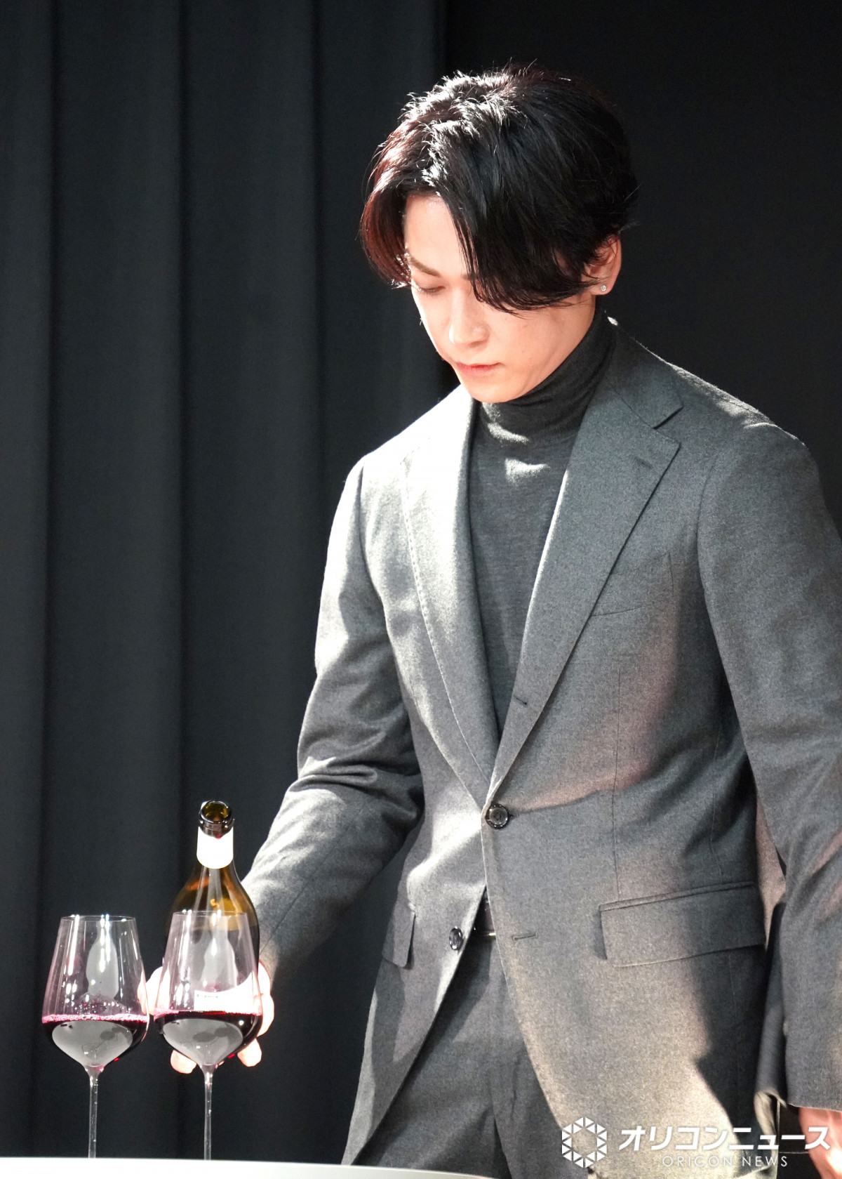 亀梨和也、山下智久とぜいたくなワインで乾杯 『神の雫』がつないだ縁