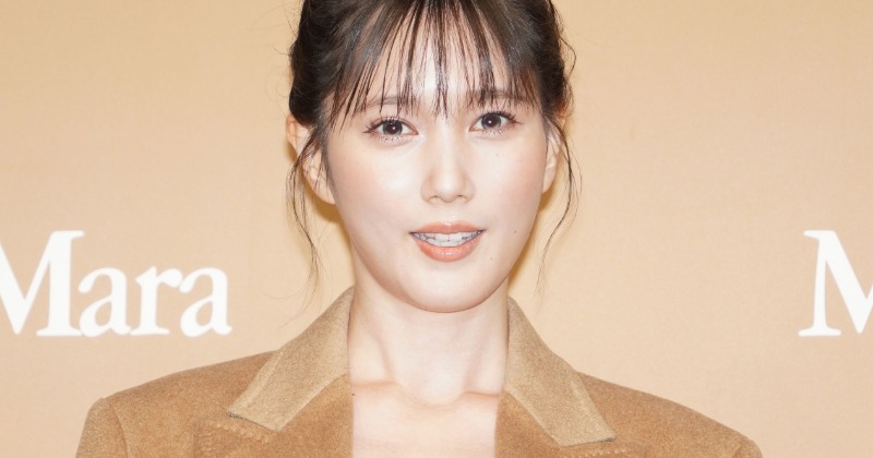 ヴィンテージ スカート yk2 フェアリーグランジ 小松菜奈 本田翼 本田翼、ミニ丈スカートで美脚披露「歩き方が美しい人にエレガントさを