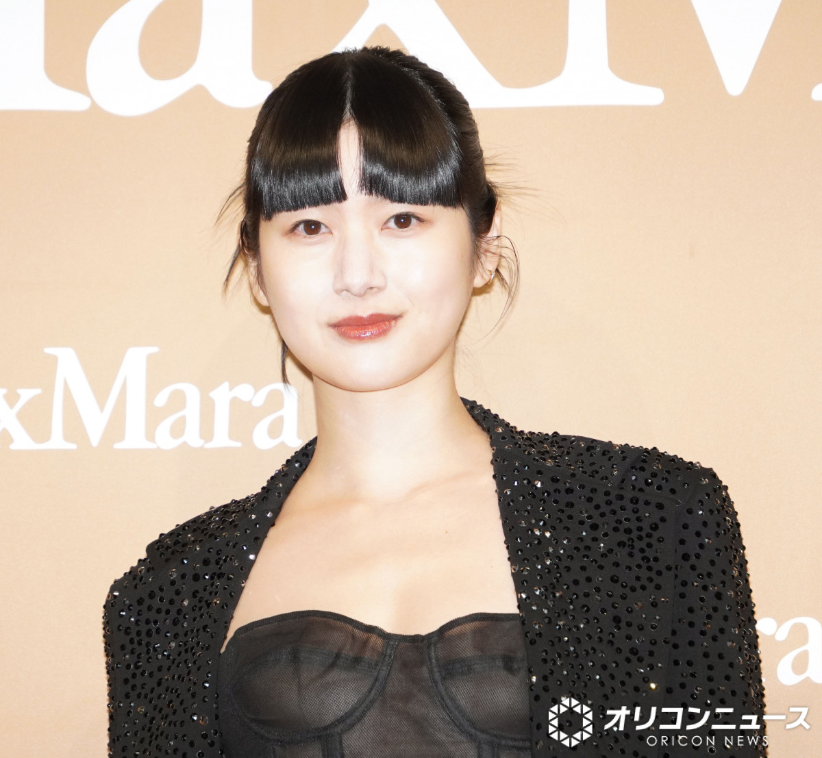 極綺麗‼️セレブビックカラー✨豪華ツイードフリンジ✨ロングジレ 近年マックスマーラ WEB・一部店舗限定】【ATELIER COLLECTION】スラブツイードロングジレ