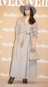 ★値下げ中★【Helen Kaminski】完売品 滝沢眞規子さん着用 滝沢眞規子、エレガントなたたずまいで魅了 憧れの女性像語る「品が