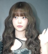 �w2025 LE SSERAFIM TOUR �eEASY CRAZY HOT�f ENCORE IN TOKYO DOME�x�{�ԑO��ނɉ�����LE SSERAFIM�EHONG EUNCHAE �iC�jORICON NewS inc. 