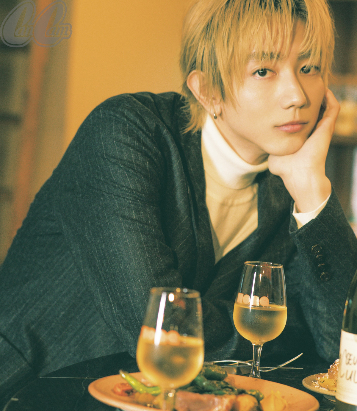 駒木根葵汰、“彼氏み”たっぷりショット “夢の中で一緒に呑めたらいい