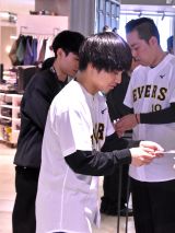 �~�Y�m�V���b�v�a�J�p���R�́g1���X���h�A�C�C�x���g�̖͗l �iC�jORICON NewS inc. 