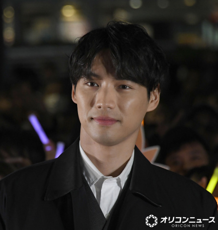 EȂ΂ŉfwxCgAbvTvCYCxgɓoꂵm (C)ORICON NewS inc. 