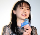 �f��w�ʂĂ��Ȃ��X�J�[���b�g�x�������䂠�����ɓo�d�������c���� (C)ORICON NewS inc. 