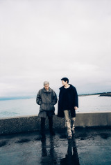 �f��w�`�̂Ђ���x�I�t�V���b�g (C)2025�u�`�̂Ђ���v����ψ��� 