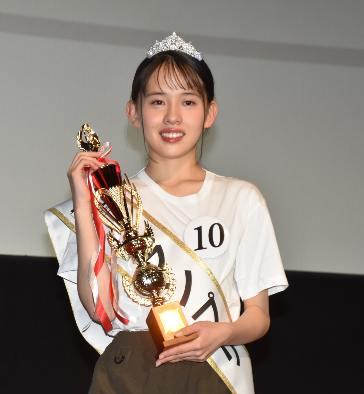 画像・写真 | クロちゃん、松竹グループの晴れ舞台で盛大にかむ