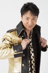 �������u 