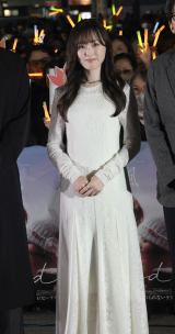 EȂ΂ŉfwxCgAbvTvCYCxgɓoꂵy (C)ORICON NewS inc. 