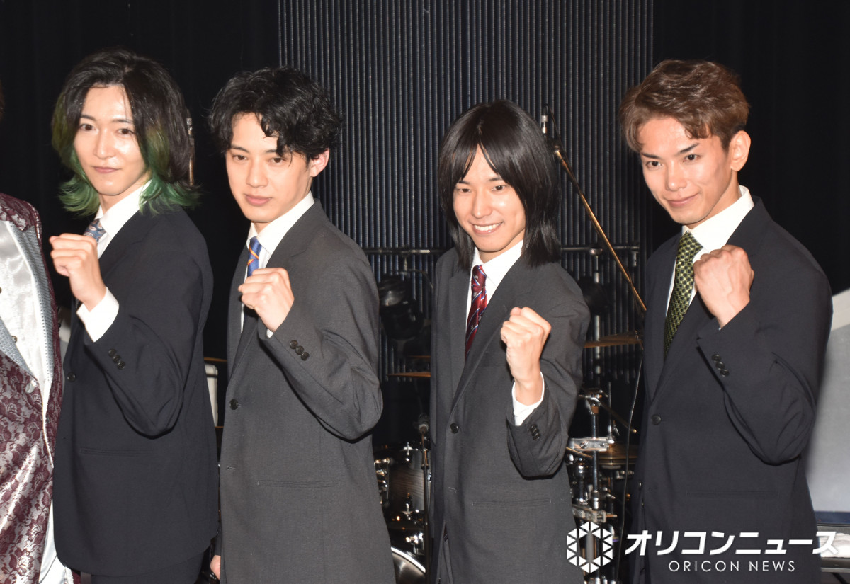 純烈 ファンクラブ限定 キャンバスフォト 酒井一圭 純烈 ファンクラブ限定 キャンバスフォト 酒井一圭 純烈 ファンクラブ