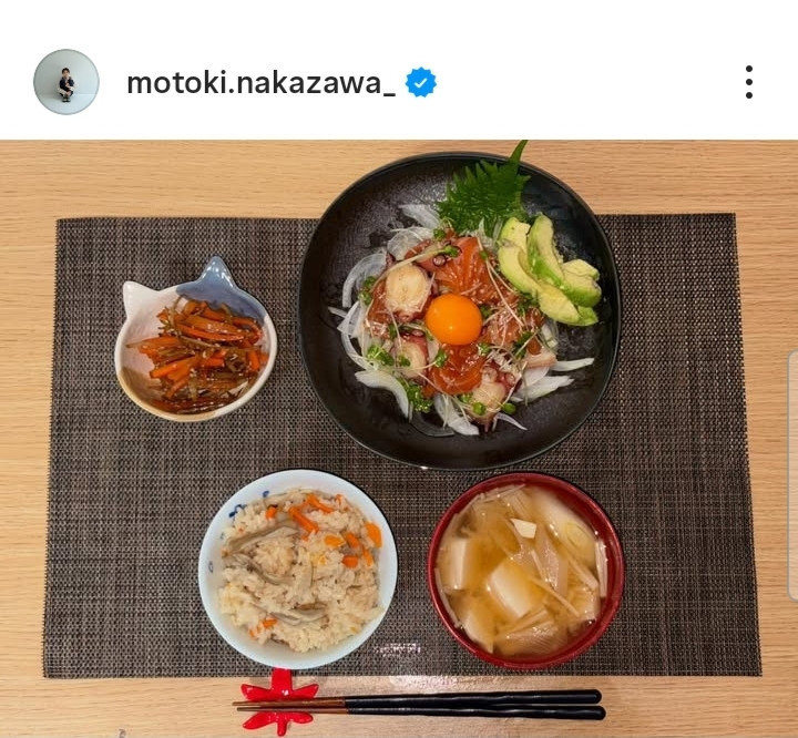 168888 中沢元紀さん　他3枚セット 中沢元紀、栄養満点の「#中沢飯」食卓披露に反響「料理男子最高です