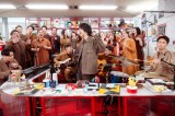 �O�Y��m���o�ꂵ���wtiny desk concerts JAPAN�x��� (C)NHK 