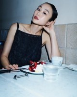 (������)������q=�u���i�C�e�b�h�A���[�Y�v�z���f�[�V�[�Y���̃L�����y�[���uWARM CITY-�~�𒅂�B�X���ށB�v�r�W���A�� 