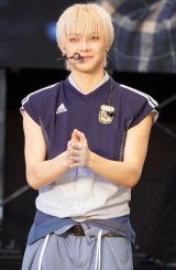 �w&TEAM 'Back to Life' FAN SHOWCASE�x���J�Â���&TEAM�ENICHOLAS (C)ORICON NewS inc. 