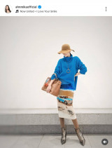 �g�u���[�~�x�[�W���~����3�F�R�[�f�h���I�����A���~�J(�ʐ^�̓C���X�^�O���� @ahnmikaofficial ���) 