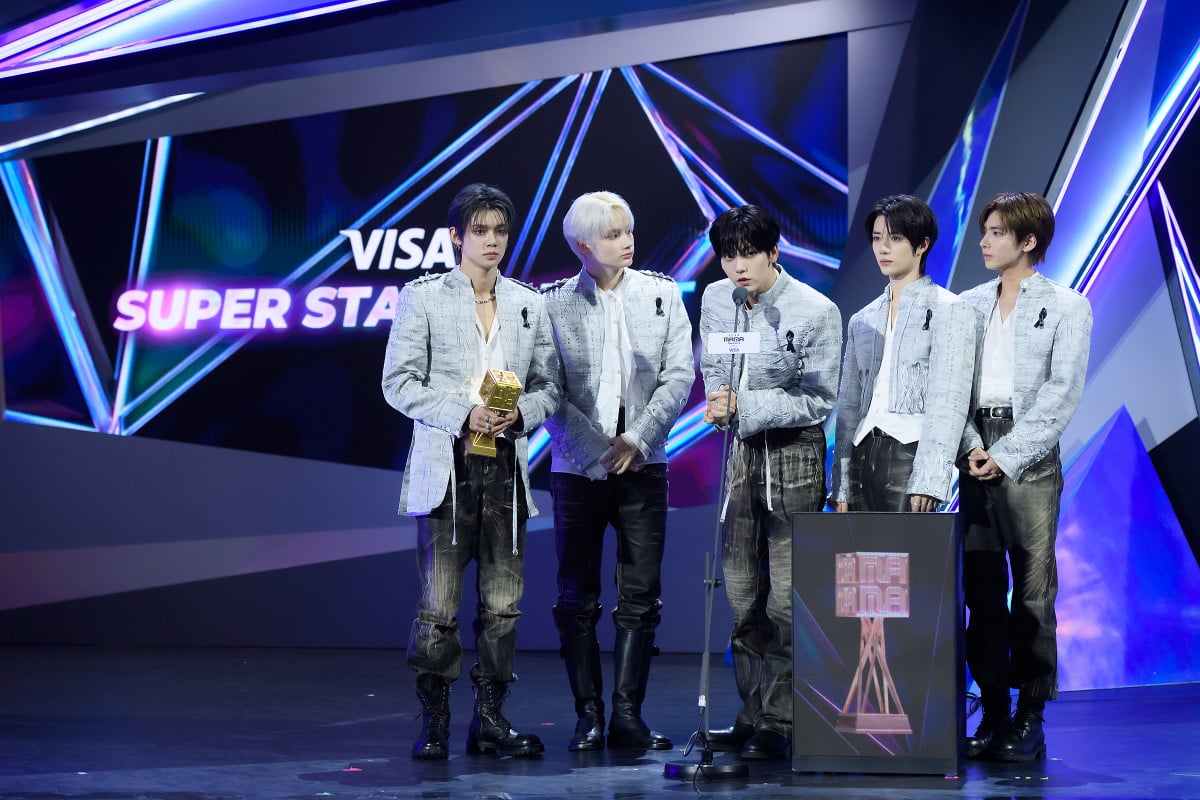 ❤︎mamama❤︎ MAMA』TOMORROW X TOGETHER、受賞で決意「幸せに音楽を楽しめるように