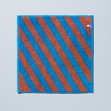 �R���r�j�G���X�E�F�A�u�����^�I���n���J�`�v�΂߃X�g���C�v 