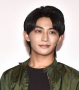 V�V�l�N�X�g�w���ʃ��C�_�[�K�� �M���e�B�E�p���t�F�x�������䂠�����ɓo�d��������F�� (C)ORICON NewS inc. 