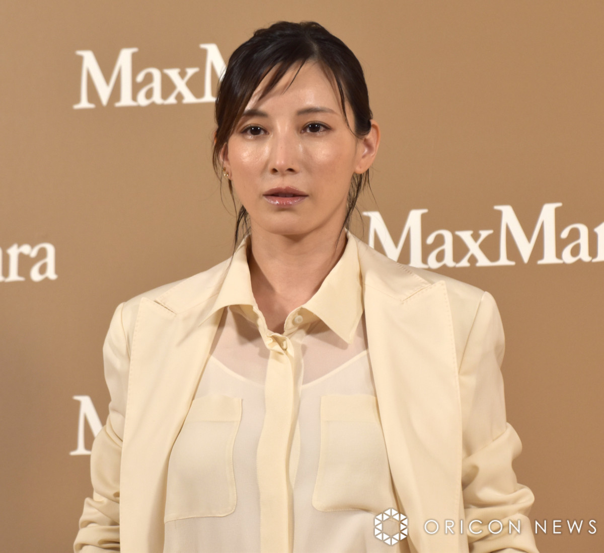 画像・写真 | 加藤あい、バスタブでスラリと伸びた美脚を披露