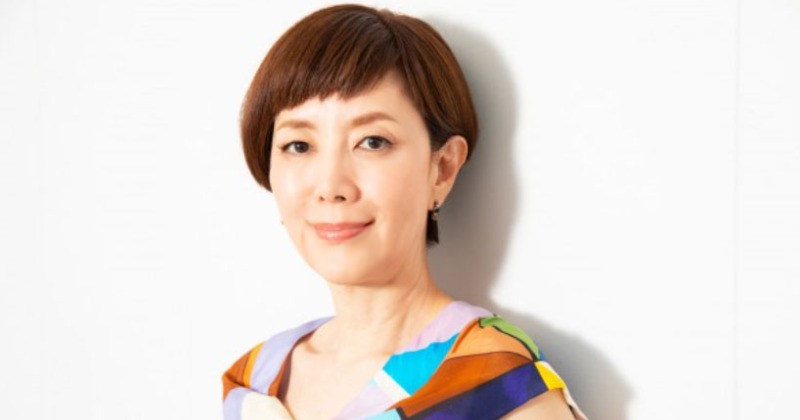 戸田恵子、清潔感あふれるキッチンをチラ見せ「グリーンがあるの良いですね」 新調したアイテムも紹介「お料理も洗い物もはかどりそう」