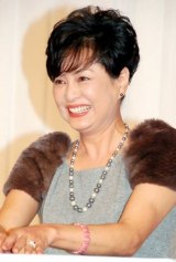 ���Ƃ������q�A��Ɏ������g��ʂ̊`�h���I�u���q�����Q�����č�Ƃ��Ă���܂����v ���v�͓������p�v 