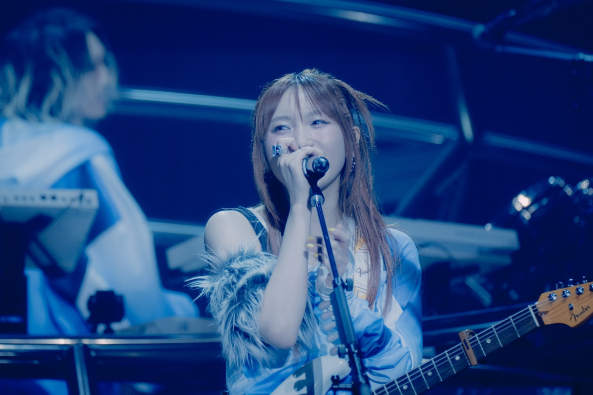 ライブレポート】YOASOBI、初の全国ホールツアー完走 40公演・7万5千人