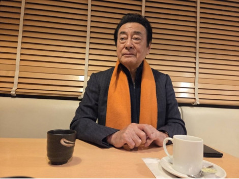 �����p���u���ă��M�����[�h���}�ԑg�ŋ������Ă������ш��q�����ƃo�b�^���I�ł����v�i�ʐ^�̓I�t�B�V�����u���O���j 