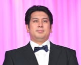 �w�q���C�����C�N 1day UV M�x�V�F���\��ɓo�d�������C���{�[�E�W�����{������ (C)ORICON NewS inc. 