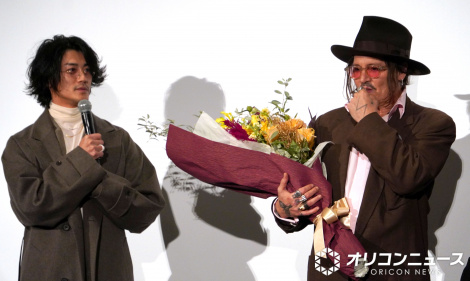 �f��w���f�B���A�[�j�I�x�W���p���v���~�A�ɓo�ꂵ���i������j�Ԑ��m�A�W���j�[�E�f�b�v �iC�jORICON NewS inc. 