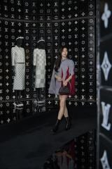 urWi[EW[j[ \EvWOPCxgɏoȂ`EWq 