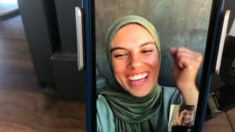 hL^[fwɍ߁AĂ݂΁xiCjSepideh Farsi Reves d'Eau Productions 