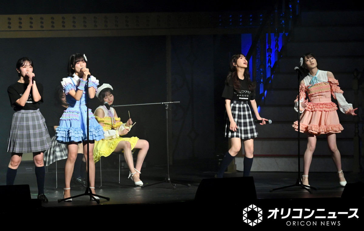 画像・写真 | 高橋みなみらOGメンバー、ライブ中に酸素吸引 20周年記念